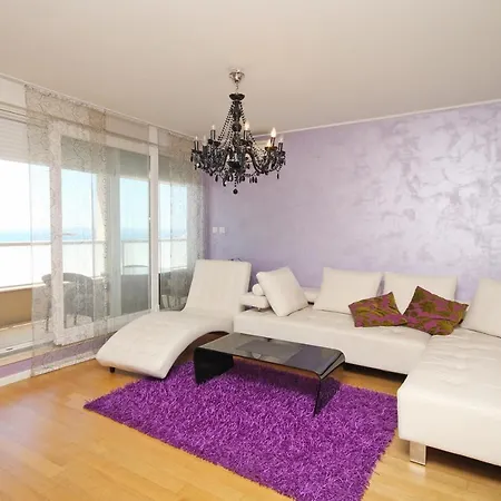 Apartment With Wifi - 9249 *