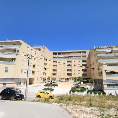 Apartment With Wifi - 9249 *